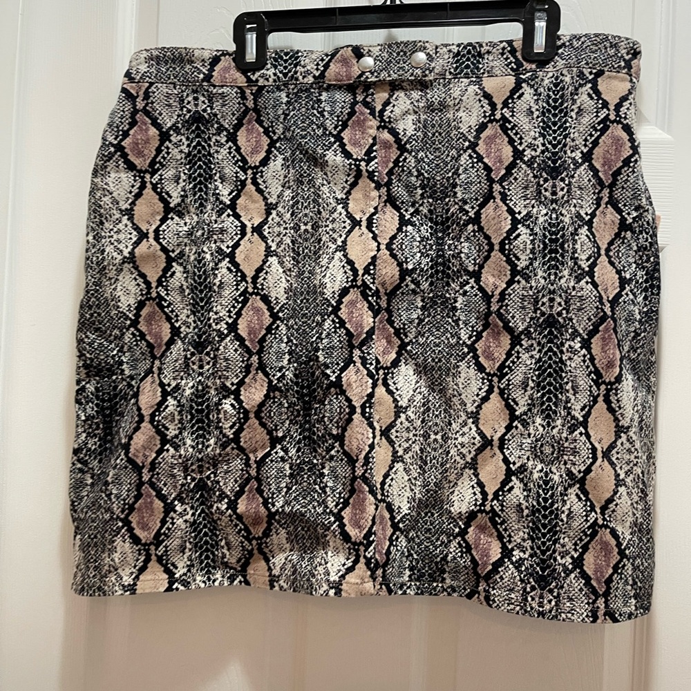 Size “C” A Beautiful Soul skirt!